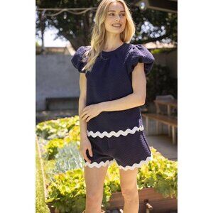 Textured Ric Rac trim Shorts